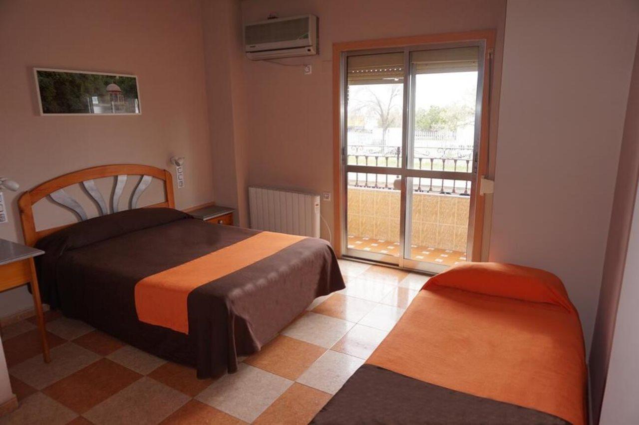 Hostal Alamare Seville Exterior photo