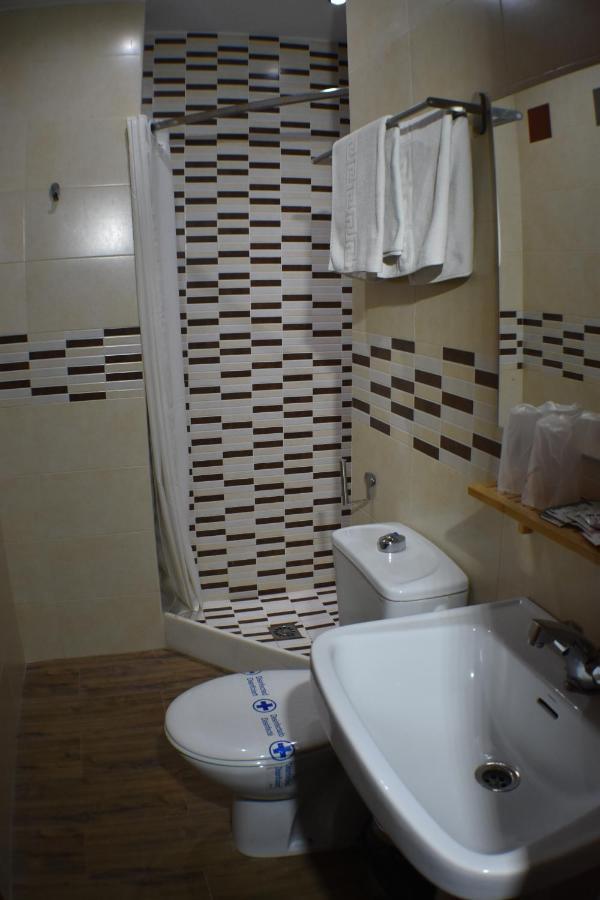 Hostal Alamare Seville Exterior photo